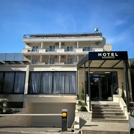 Hotel Mondo