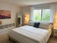 Large Ocean Edge House - Sleeps 8. Pools, Pickleball & Golf Hotels near Cape Cod Rail Trail