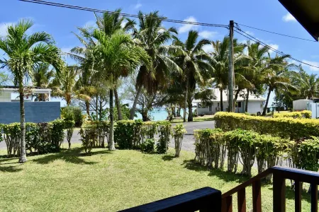 MM Studio 1 - Great Value for Stunning Beach Отели рядом с достопримечательностью «Maire Nui Botanical Gardens»