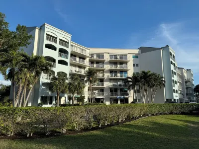 Almost Beachfront for Less -Ocean & Sunset Views-Near JW Marriott Hotels near Marco Island Center for the Arts
