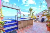 Spectacular OCEAN VIEW Studio~Steps to Beach & Malecon~Best Sunsets~Safe Loc Hotels in 