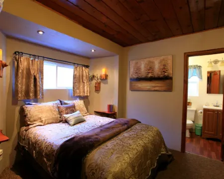Sleepy Hollow Cabins & Hotel Hotels in Crestline