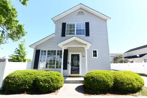 Beautiful Villa in Myrtle Beach within 4 min walk to the beach