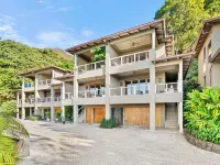 3 Bedroom Villa- Stunning Views of Playa Tamarindo/Grande. Easy walk to beach