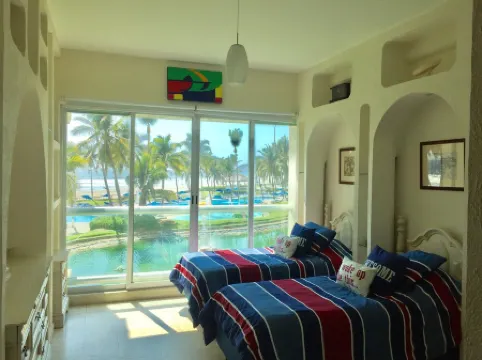 Mayan Island Acapulco Diamante