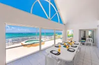 So Serene Oceanfront Villa, Rum Point, Private Beach, Hot Tub, Kayak, Snorkeling