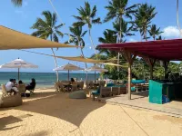 Beautiful 1BR in front of the beach with pool spa restaurant