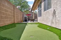 Beautiful n Cozy - Great Location - Private Heated Pool