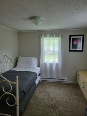Cute cabin located in the Houghton Lake area.