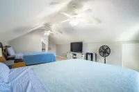 Private Brandon Oasis  Family home w/ Full outdoor kitchen & Bar+ Game room