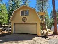 Cozy 1-bedroom apartment in welcoming Pioneer with WiFi, AC. Close to Kirkwood.