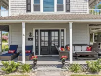 Enjoy Gorgeous Sunsets from Your Waterfront Beach House. Hotels in Hull
