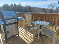 Modern 5-bedroom house close to Ski and Forest Trails