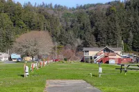 Enjoy this cozy family-style home along the Klamath River, just off HWY 101!
