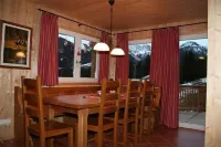 family-friendly cabin Dachstein-West Hotels in Annaberg-Lungotz
