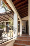 Spacious private villa compound, pool in beautiful San Pancho