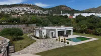 İBAK Apartments - สระว่ายน้ำส่วนตัว