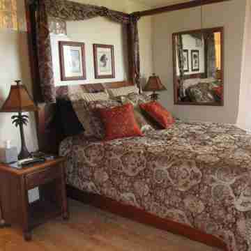 Hidden Gem! Exceptional 1 Bed/1Bath Ocean & Beachfront Kihei Rooms