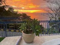 Charming house with spectacular ocean views Hotels in Tarcoles