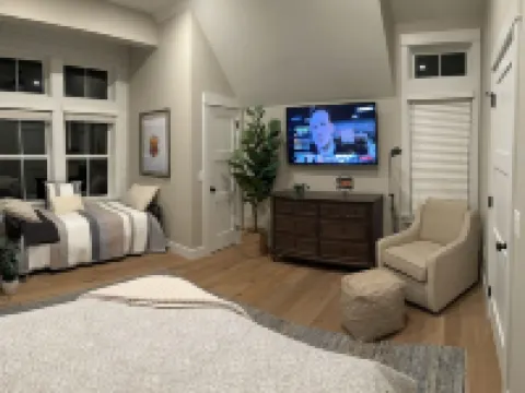 Lake Winnipesaukee W/ Dock Included. Hotels in Laconia