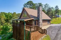 Resort Cabin Near the Lake, 2 King Suites, 4 Twin Beds in Kids Loft Hotels near Sims Point