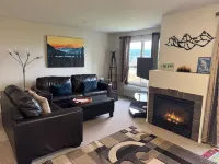 2 Bedrooms & 2 Bathrooms | End Unit | Great West Facing View | Hot Tub and Pool