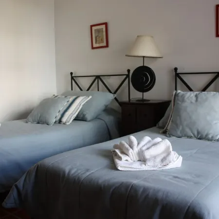Apartment With Shared Pool, landscaped gardens, Wi-fi