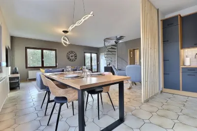 Terra: apartment just a stone's throw from the banks of the Meuse between Namur and Dinant Hotels in 