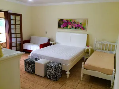 WONDERFUL HOUSE (1km from the center) for up to 12 people Hotels near Ghost Hotel Paintball e Airsoft Atibaia