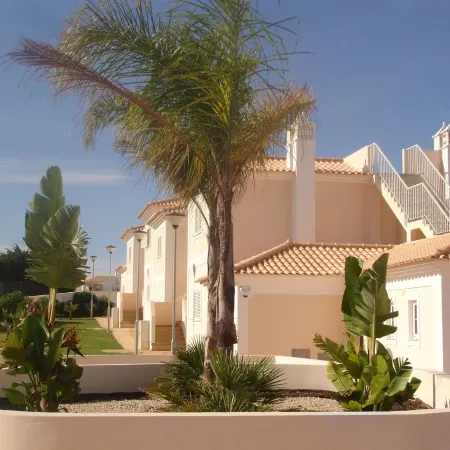 Magnificent 1-bedr. apartment, wi-fi, pool, garden, near beach and golf - Galé, Albufeira