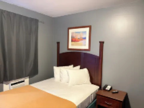 East Court Motel Hotels in Sarnia