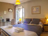 Lacoume saint-jacques Hotels in Gers