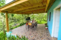 House under palm trees (pool and whirlpool included)