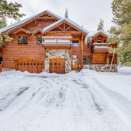 Bear Meadows Lodge - Hot Tub - Tahoe Donner 6 Bedroom Home by RedAwning