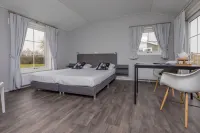 Resort Land & Zee Hotels in Бюрг-Хамстеде