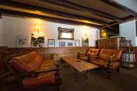 Hôtel des Haudères Hotels in Zinal