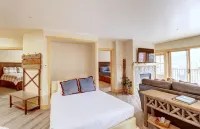 Newly Remodeled, Open Layout, with Incredible Views - CS302