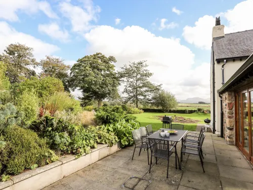 Clynnog House Hotel di Llangefni