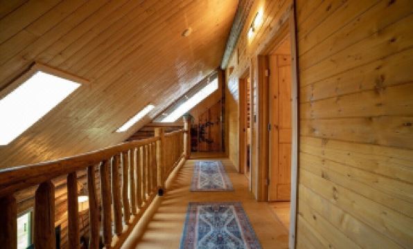 The Airstrip - Runway Cabin