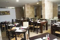 Beachfront Hotel Palma Jaz Hotels in Prijevor