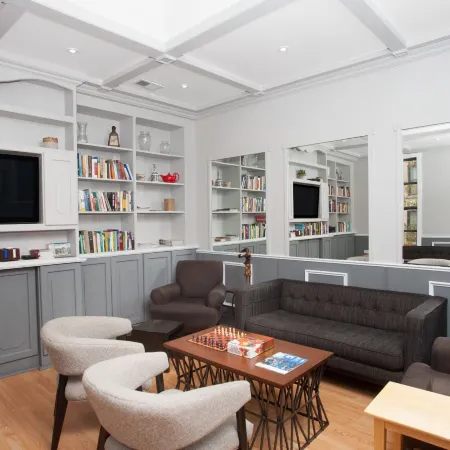 Chicago Parthenon Hostel