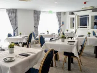 The Kings Head Country Hotel Hotels in Bircham