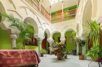 Safestay Cordoba Mezquita Catedral - parking