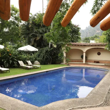 Casa Bugambilia, Un Pequeño Hotel en Tepoztlán