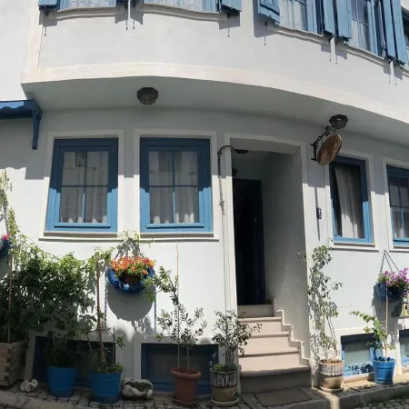 Bozcaada Basak Konukevi
