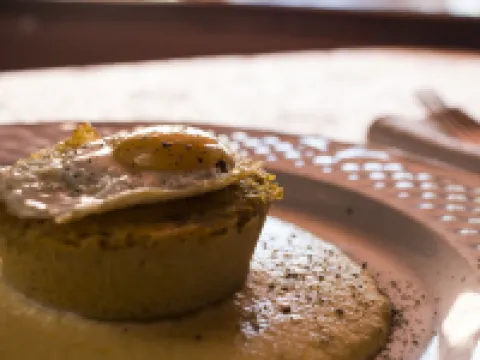 カステッロ ディ ペトロイア ルレ グッビオのホテル