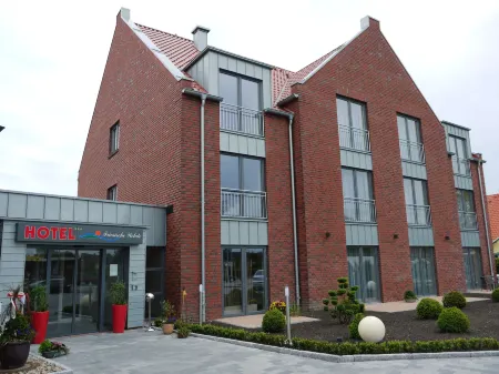 Hotel Friesische Wehde Отели в г. Яде