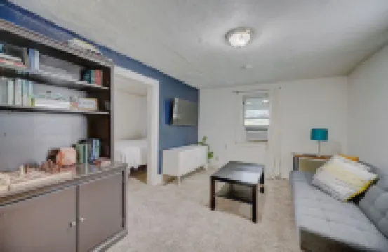 Milwaukee 1BR Bungalow with free parking
