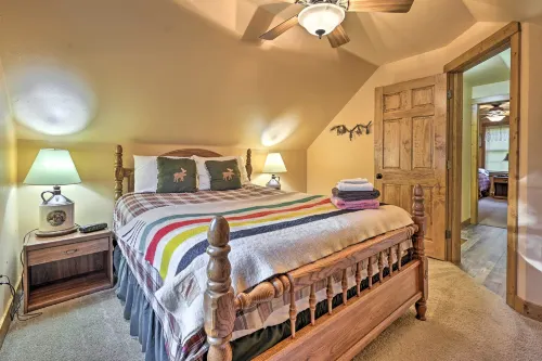 Secluded Birnamwood Cottage w/ Deck & River Views! - Pet friendly