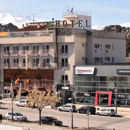 Hotel Mari Carmen